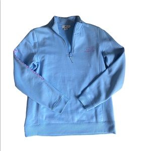 Medium Vineyard Vines quarter zip